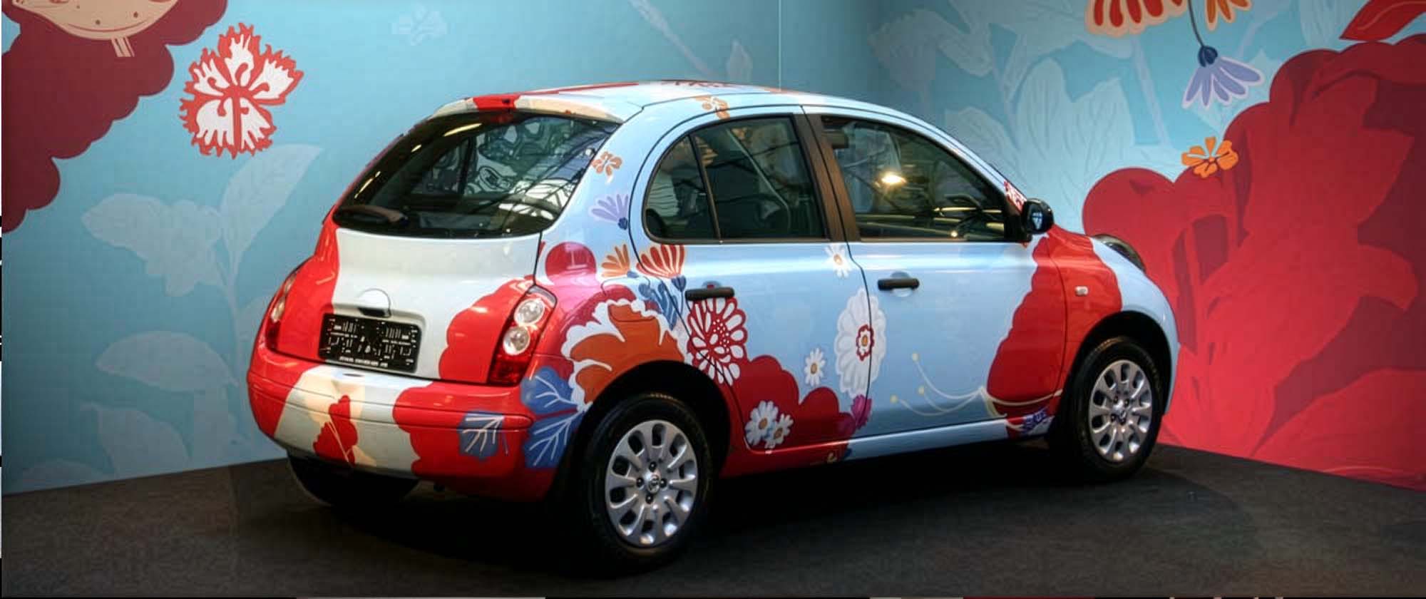 Nissan: artwork 01 kinomo on car on display